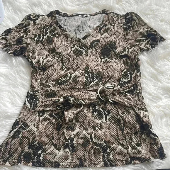 Nwot snake print top - Picture 1 of 5